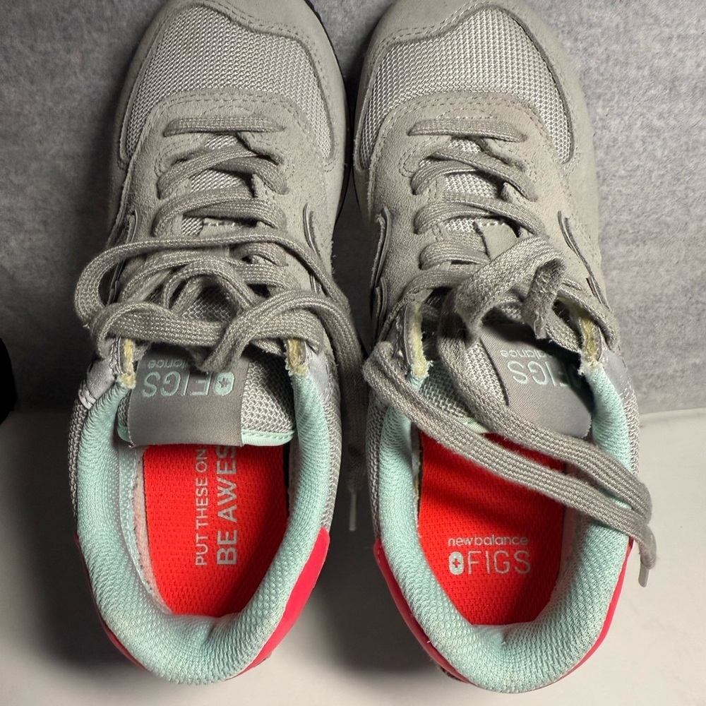New balance x figs sneakers - Picture 5 of 7